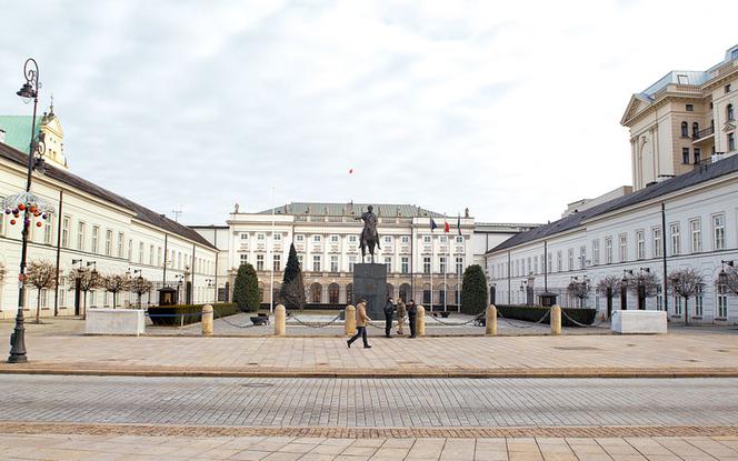Stolica pożegna premiera