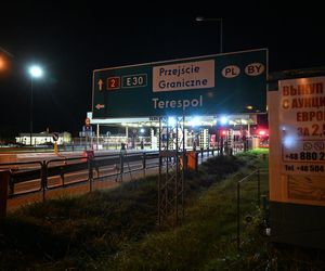 Granica z Białorusią częściowo otwarta. 270 tirów w kolejce pod Koroszczynem
