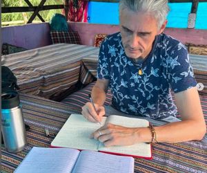 Zniknął po cichym rozwodzie z Chylińską. Tak dziś wygląda były mąż gwiazdy - Kris Krysiak