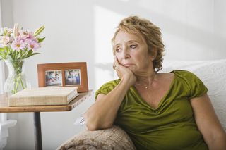  Nie możesz się skupić? Zmęczenie i łamliwe włosy mogą oznaczać jedno: sprawdź ten pierwiastek