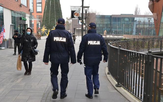Gdańsk: 1000 złotych za brak maseczki. Kontrole policji w galeriach handlowych