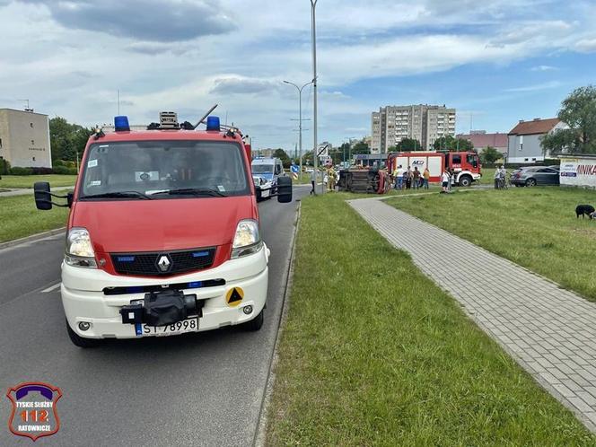 Zderzenie dwóch samochodów na ul. Jaśkowickiej w Tychach