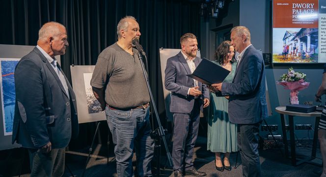Decyzją Kapituły Nagrodę Główną w Konkursie zdobyła Dorota Filipiak za książkę „Bug z Tobą. Historie o życiu i śmierci na wsi nadbużańskiego Podlasia”