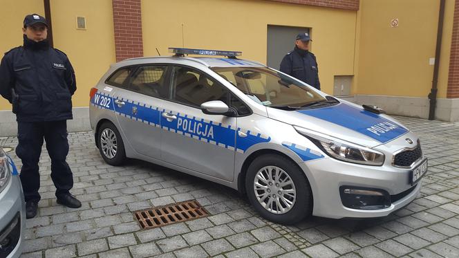 Szczecińscy policjanci w nowych radiowozach [ZDJĘCIA]