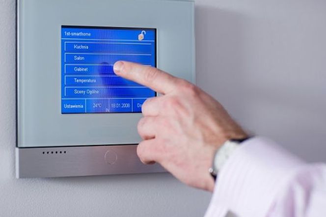 Zaprojektuj instalację alarmową. Wybierz najlepszą dla siebie ochronę przed intruzami