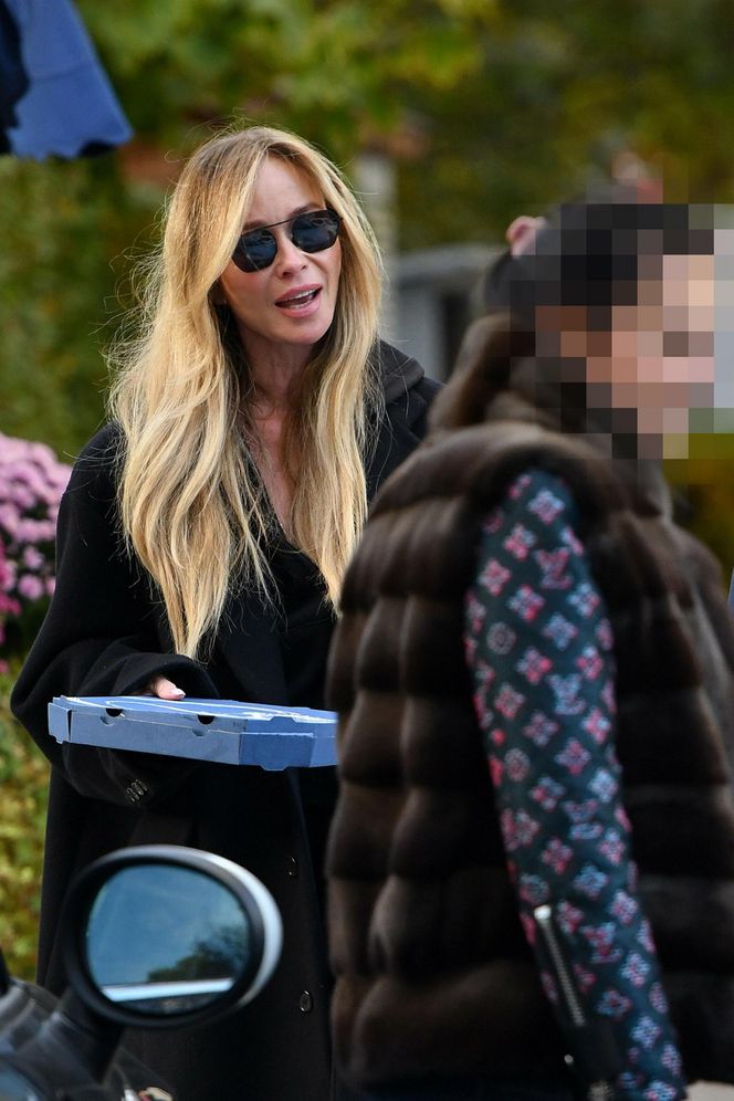 Joanna Przetakiewicz Bantleyem po pizzę