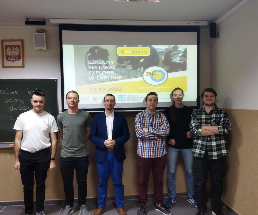 Młodzi naukowcy pracują nad prototypami swoich ywnalazków - przygotowania do szkolnego etapu Festiwalu Explory 