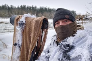 Maciej Cmoch zawodowo zajmuje się badaniami i ochroną ptaków
