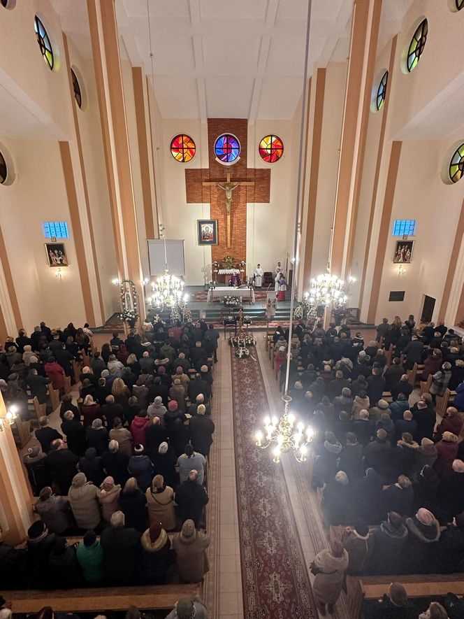 Pogrzeb matki i córki, które zginęły na drodze