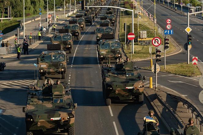 Defilada wojskowa 2018 - UTRUDNIENIA W RUCHU 15.08.2018. Gdzie będą w Warszawie? Ile potrwają?