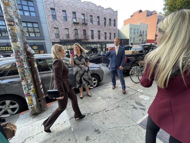 Pierwsza dama Marta Nawrocka w Pierożku na Greenpoincie