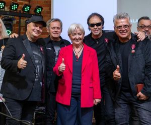  Big Cyc z medalami Zasłużony Kulturze - Gloria Artis. Krzysztof Skiba: Cały czas nam się chce, cały czas mamy energię