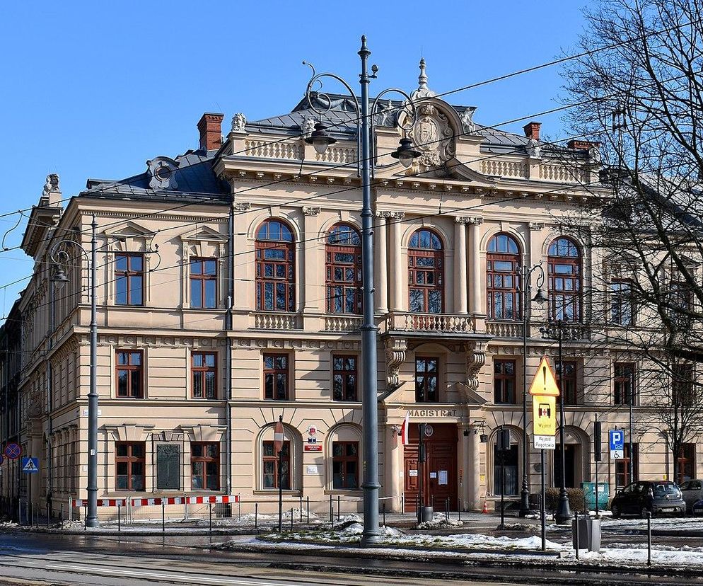 Kiedyś to było wolne miasto królewskie, teraz jest częścią Krakowa. Prawa miejskie traciło dwa razy