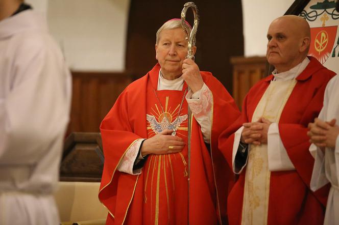 Bp Jan Zając zachęca młodych do wiary i wypełniania Ewangelii w swoim życiu