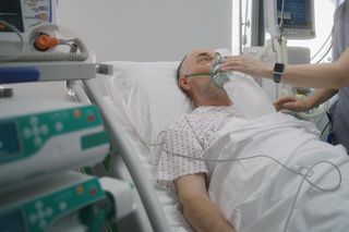 Dziś kluczowe rozmowy o wynagrodzeniach w ochronie zdrowia. Na stole płace minimalne, kontrakty i oszczędności w NFZ