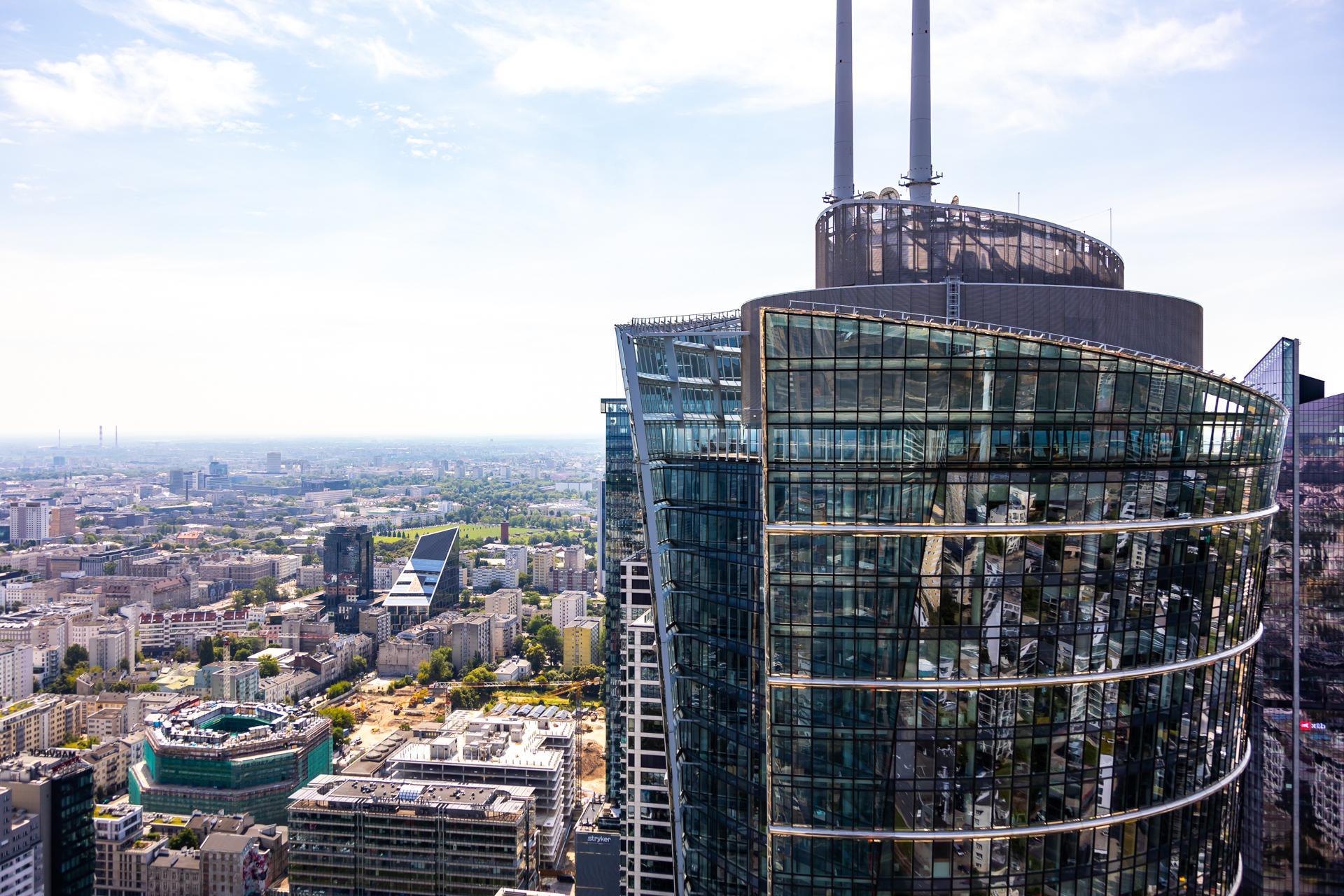 Panorama Warszawy, widok z The Bridge, czerwiec 2024