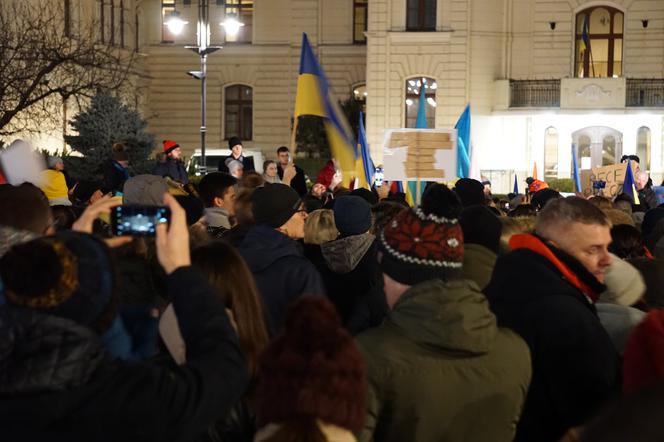 Wojna na Ukrainie. Bydgoszczanie protestowali przeciwko rosyjskiej agresji [ZDJĘCIA]