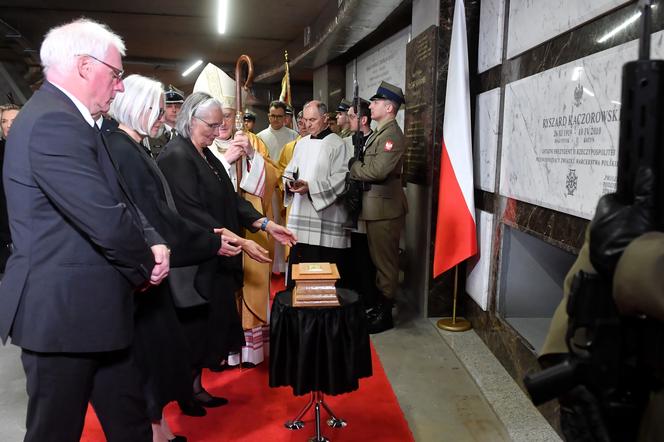 Urna z prochami przywieziona do Polski