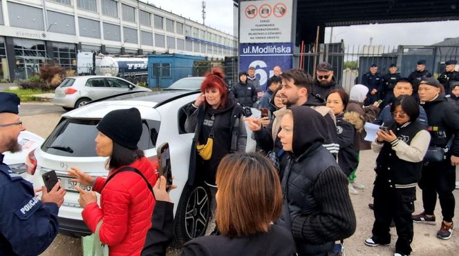 Hala na Modlińskiej zamknięta dla kupców. To koniec bazaru