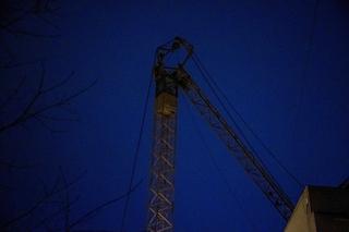 Wieliczka. Na dach podstawówki spadło ramię żurawia budowlanego