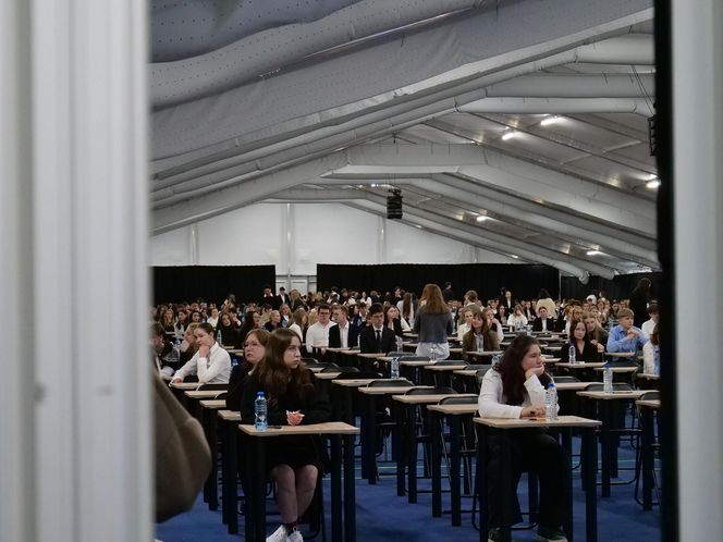 Najbardziej nietypowa matura w Polsce. Pięć tysięcy uczniów na stadionie