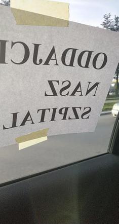 Protest przed szpitalem w Łomzy - NIE dla szpitala zakaźnego