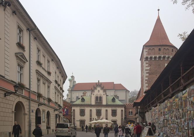 To miasto w Małopolsce jest nazywane Barceloną Południa. Mało kto wie, że jest większe od hiszpańskiego hitu turystycznego