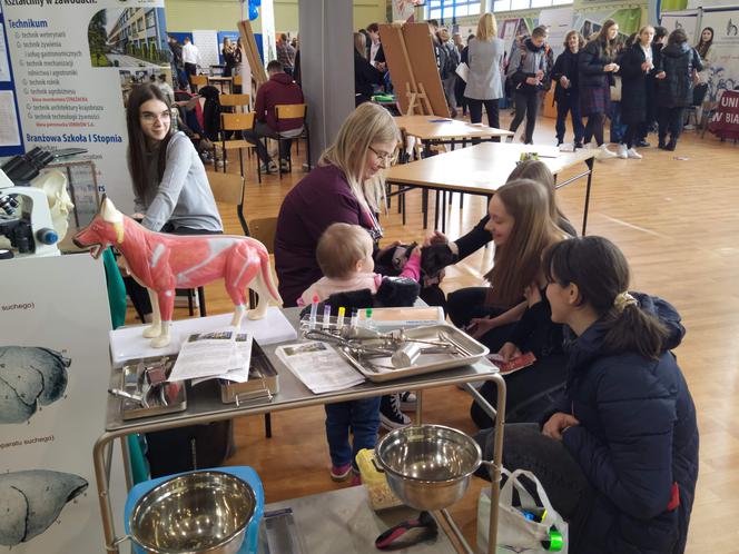 Fotorelacja z 14. Targów Edukacyjnych i dni otwartych w Zespole Szkół Ponadgimnazjalnych nr 3 w Siedlcach