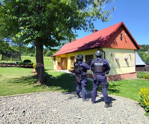 Duda przyłożył mi pistolet do głowy. Błagał go o życie. Przeżył dzięki opatrzności