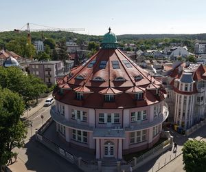 Pudrowy róż powrócił do Międzyzdrojów. W przedwojennym pensjonacie powstały 52 apartamenty