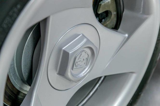 Dodge Viper z przebiegiem 34 mil