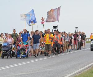 Śpiewający dzień lubelskich pątników na szlaku do Jasnej Góry!