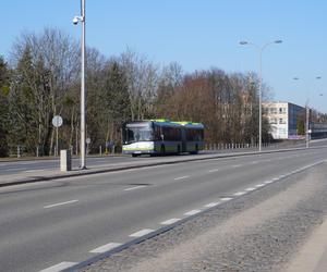 To najdłuższa ulica w Olsztynie. Przebiega aż przez trzy osiedla. Zaskakujące, ile ma metrów!