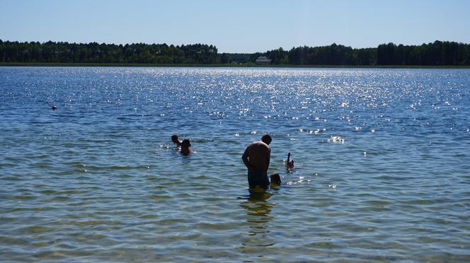 Jezioro Zagłębocze na Lubelszczyźnie kusi turystów z całego kraju! ZDJĘCIA