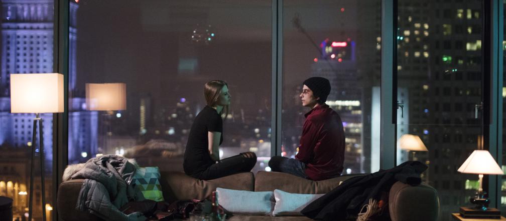 Za marzenia, odcinek 9, Anka (Anna Karczmarczyk), Bartek (Piotr Nerlewski)