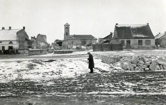 Szydłów Rynek, fot. Waldemar Podlewski 01.04.1958 r.