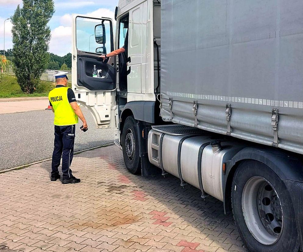 Kontrole na A1. Policjanci z Torunia przeciwko niebezpiecznemu wyprzedzaniu