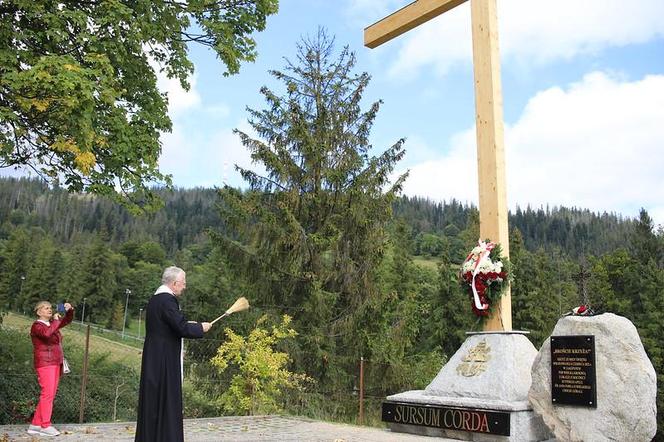Abp Marek Jędraszewski poświęcił krzyż pod Gubałówką
