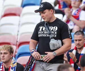 Górnik Zabrze - Termalica Nieciecza. Niesamowita atmosfera na Arenie Zabrze! Kibice Górnika dopingują swoją drużynę