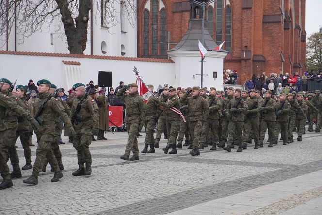 Tak białostoczanie uczcili Narodowe Święto Niepodległości 2024 w Białymstoku [ZDJĘCIA]