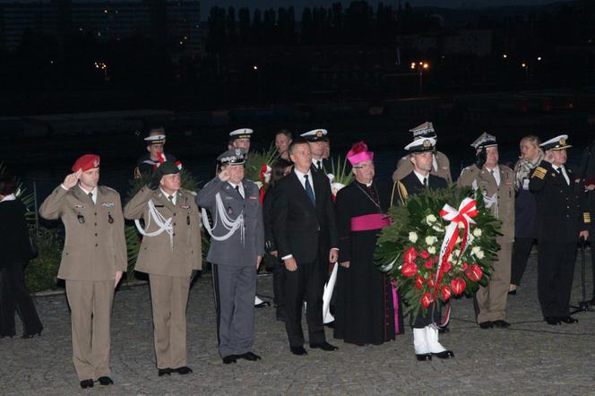 73. rocznica wybuchu II wojny światowej. Minister Tomasz Siemoniak i abp Sławoj Leszek Głódź na Westerplatte