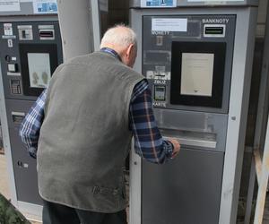 Bardzo wam za to dziękuję! Pan Ryszard znów taniej może wjechać na cmentarz 