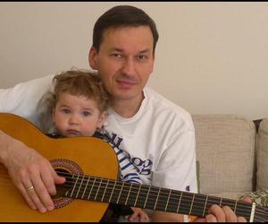 2. Mateusz Morawiecki i gitara 