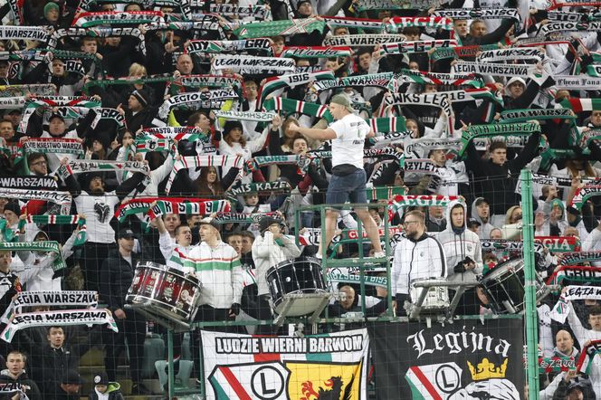 Legia Warszawa - Lech Poznań: Zdjęcia kibiców z klasyku i 13. kolejki PKO BP Ekstraklasy