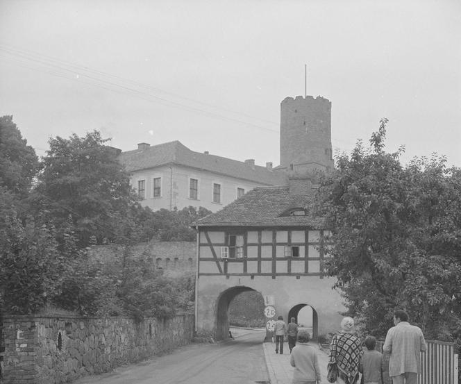 Łagów na starych fotografiach. Poznajesz te miejsca? 