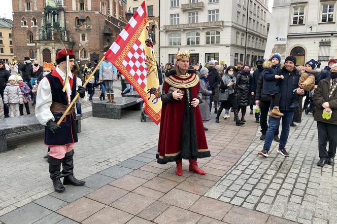 Przez Kraków przeszedł tradycyjny Orszak Trzech Króli. W tym roku symbolicznie [AUDIO]