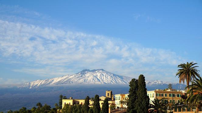 Wulkan Etna urósł o 37 metrów - jak to możliwe?