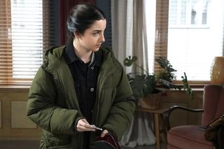 Barwy szczęścia, odcinek 2449 - opis, streszczenie: Luiza kradnie Renacie pieniądze na tatuaż