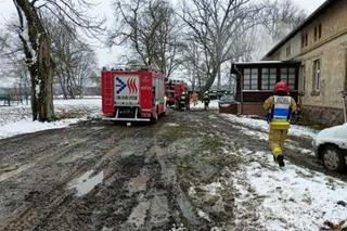 Pożar uwięził matkę z dwojgiem dzieci pod Krotoszynem! Dziewczynka wymagała reanimacji [ZDJĘCIA]