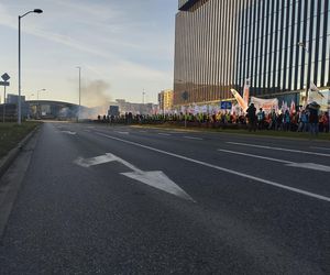Protest w Katowicach. Tysiące związkowców na ulicach. Padły mocne słowa o „zbrodniczej ideologii”